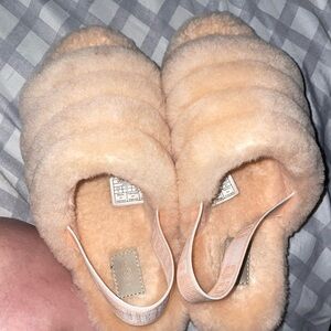 Very cute got as a gift just to big!